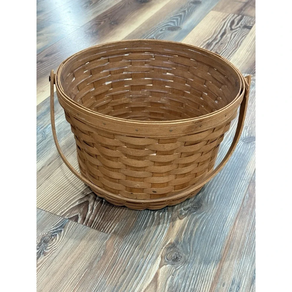 1989 Longaberger Basket with Handle &Protector  8 3/4 Tall 13 1/2 Wide